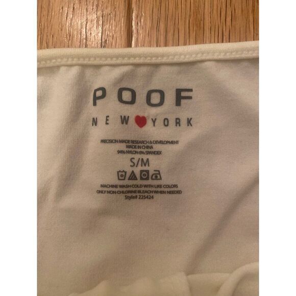 NWOT Poof, women's white cropped thin strap top size small - Picture 4 of 6